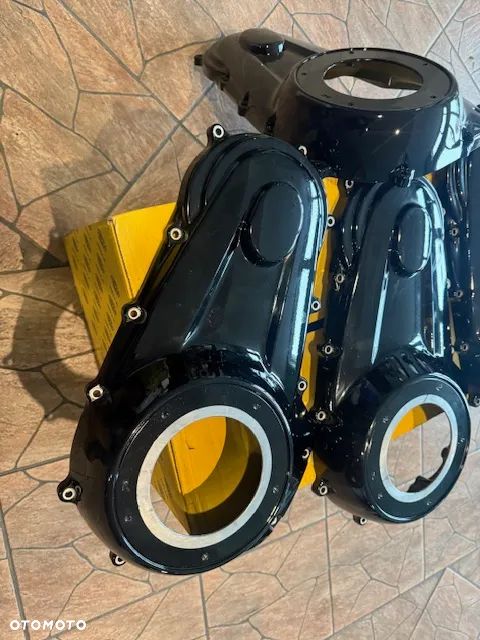 Pokrywa sprzęgła Harley Touring M8 17+ - 10