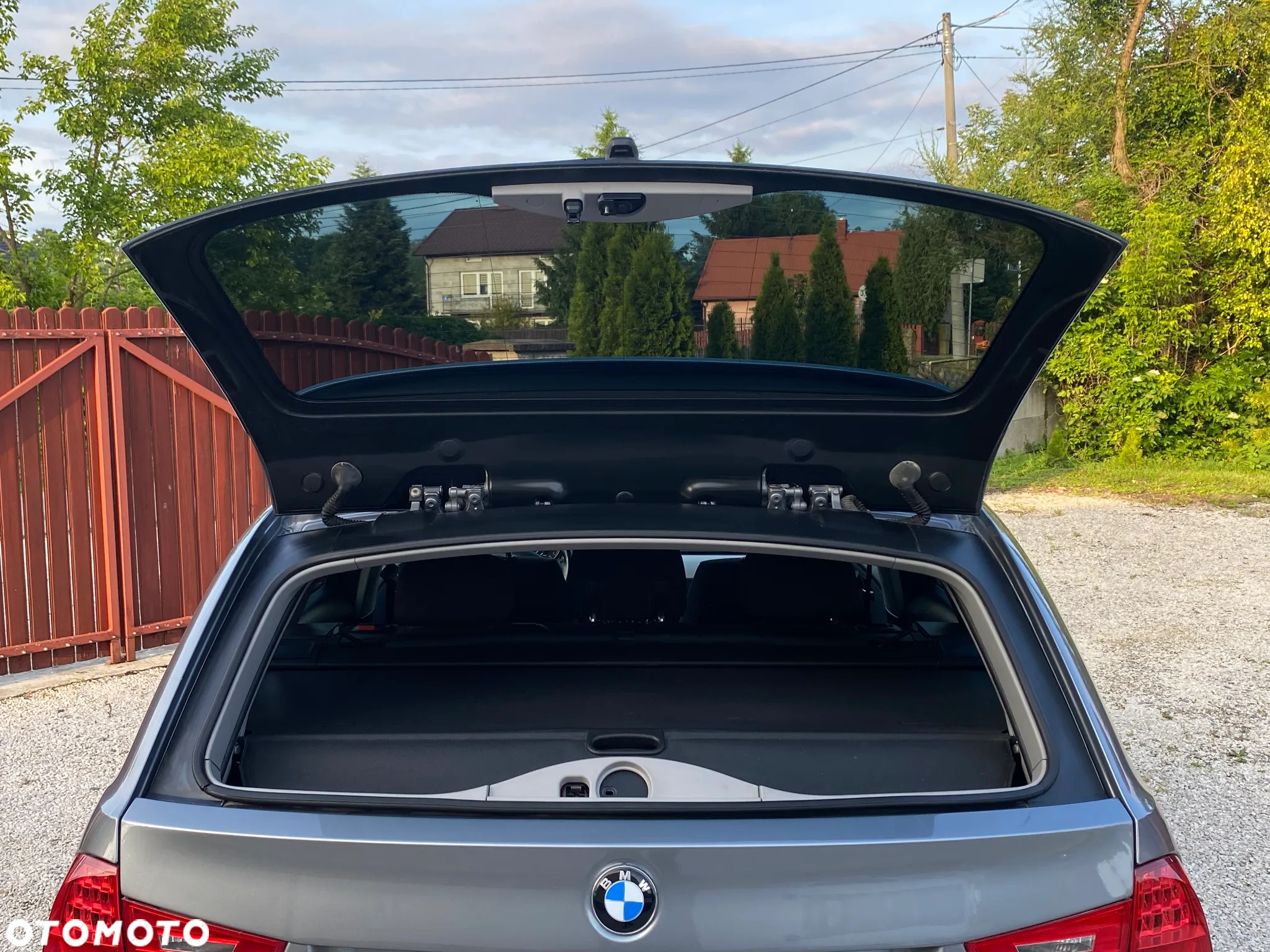 BMW Seria 3 318i - 23