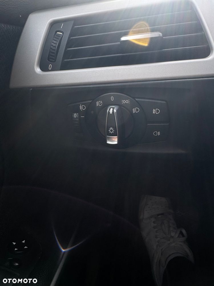 BMW Seria 3 318i - 13