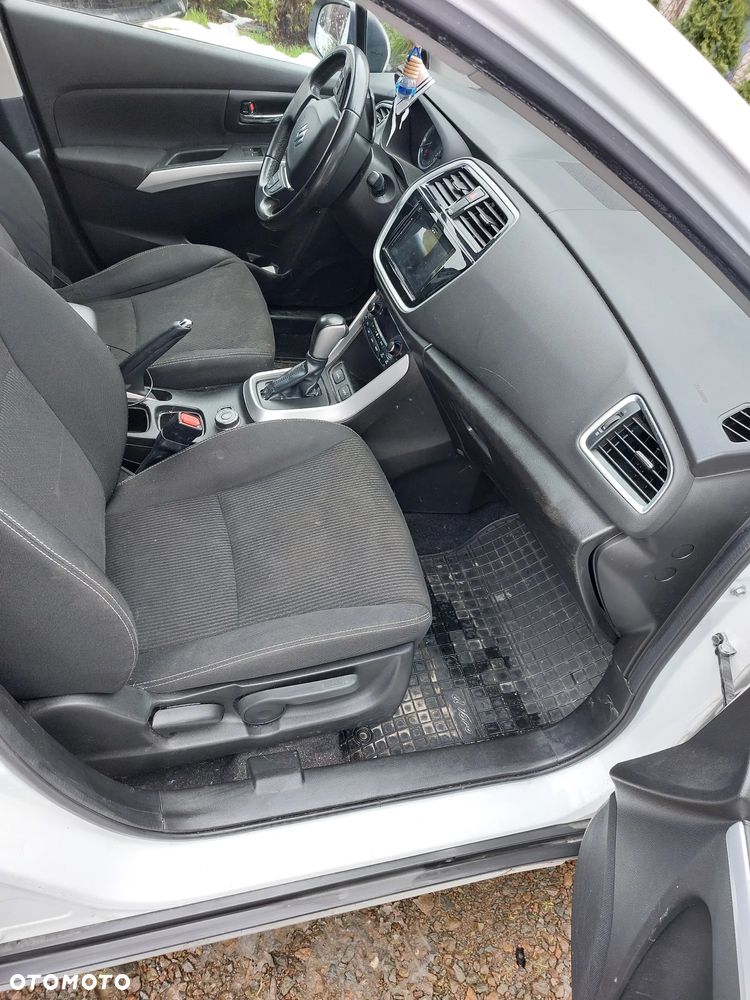 Suzuki SX4 - 7