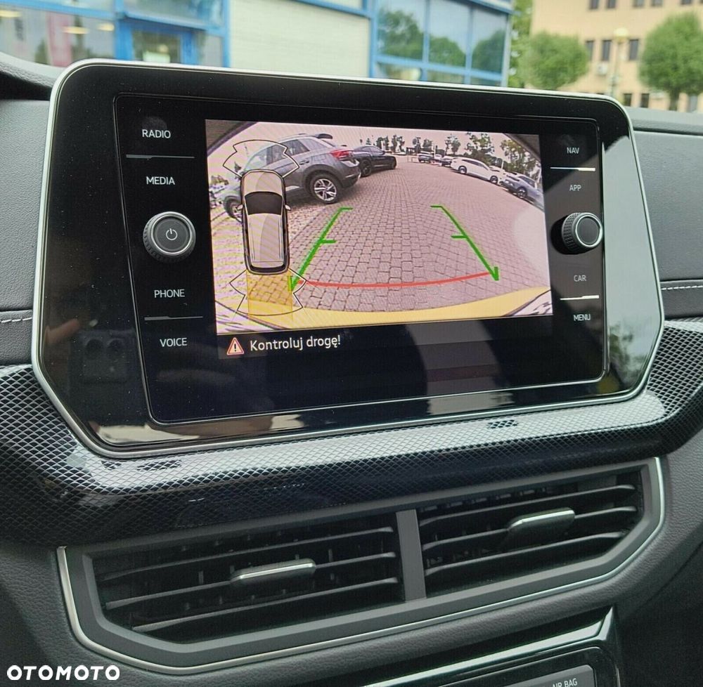 Volkswagen T-Cross - 19