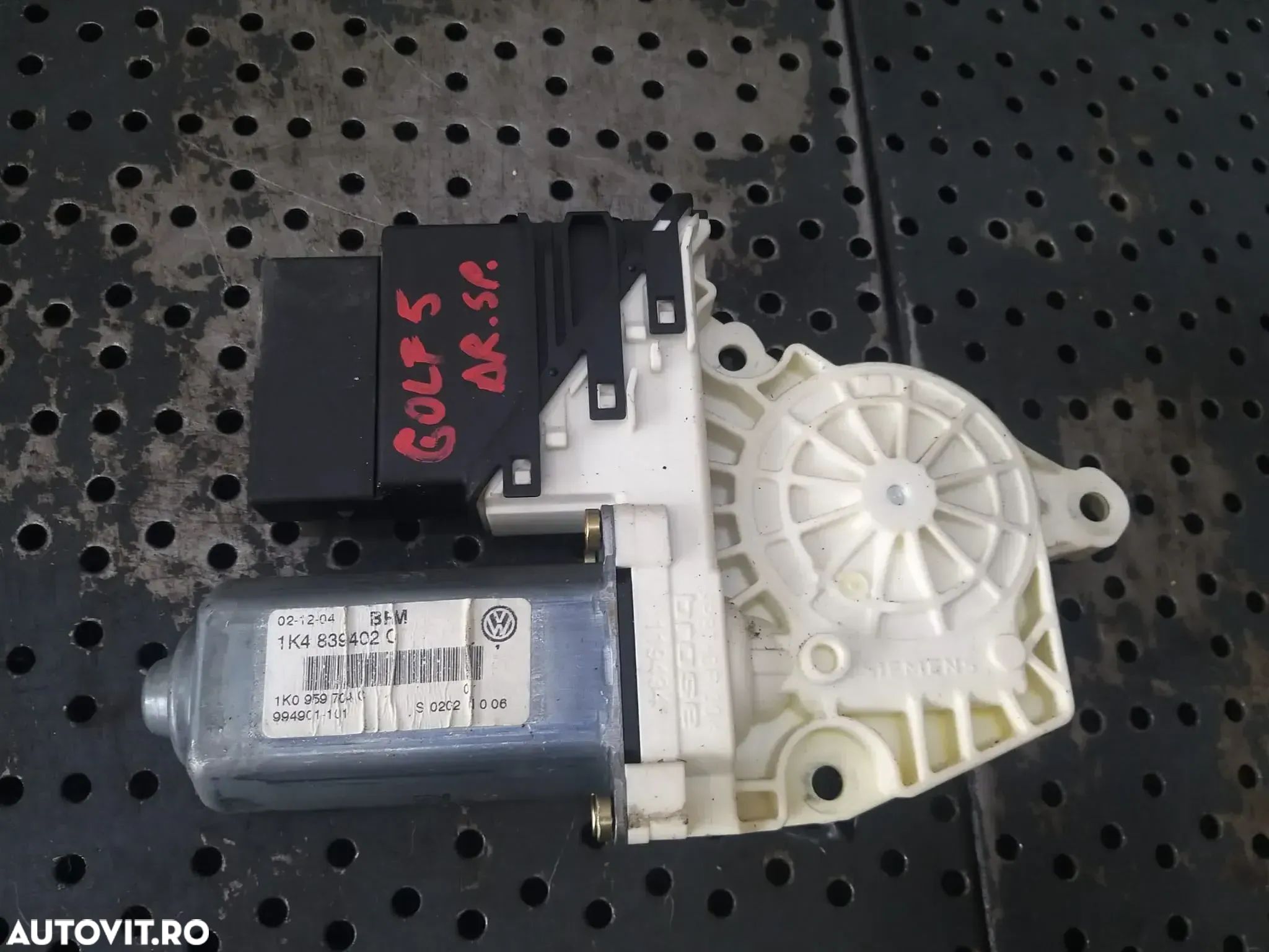 Motoras macara dreapta spate vw golf 5 1k 997755101 7746005901 1k4839402c 1k0959704g - 1