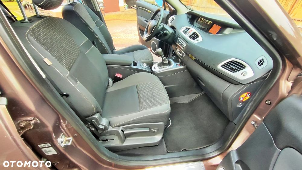 Renault Scenic TCe 130 Luxe - 8