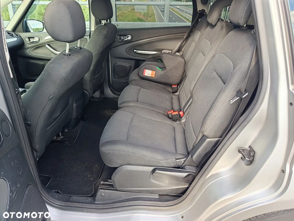 Ford S-Max 2.0 TDCi Ambiente - 17
