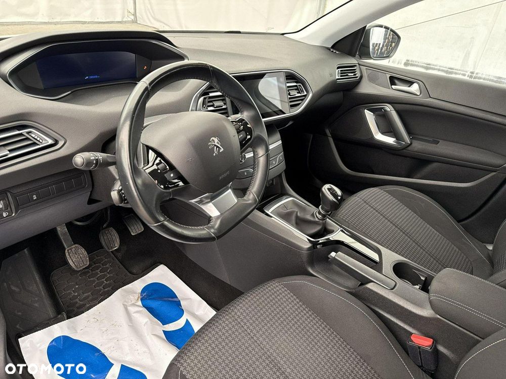 Peugeot 308 - 14