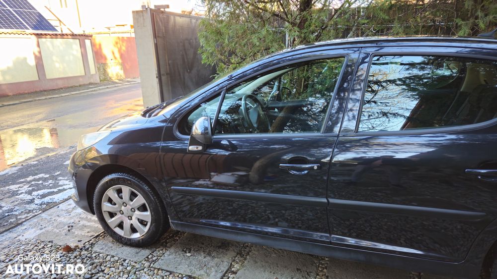 Peugeot 207 - 7