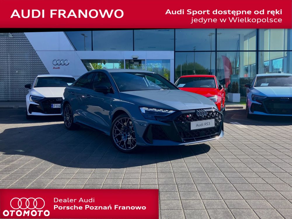 Audi RS3 Limousine - 1