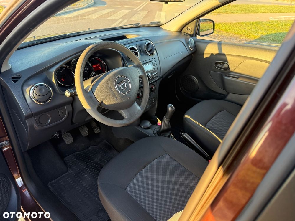 Dacia Sandero - 8