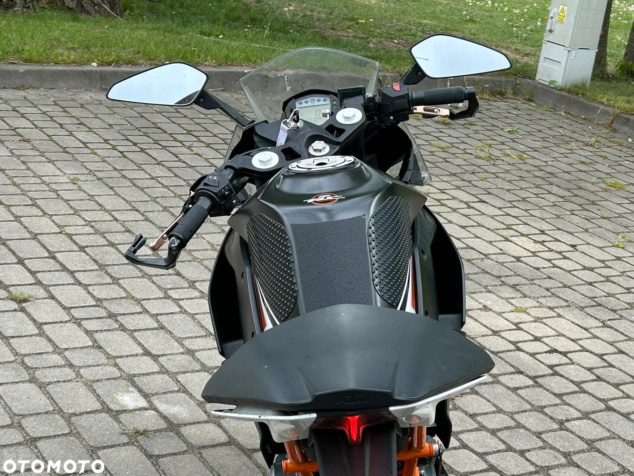 KTM RC 125 - 13