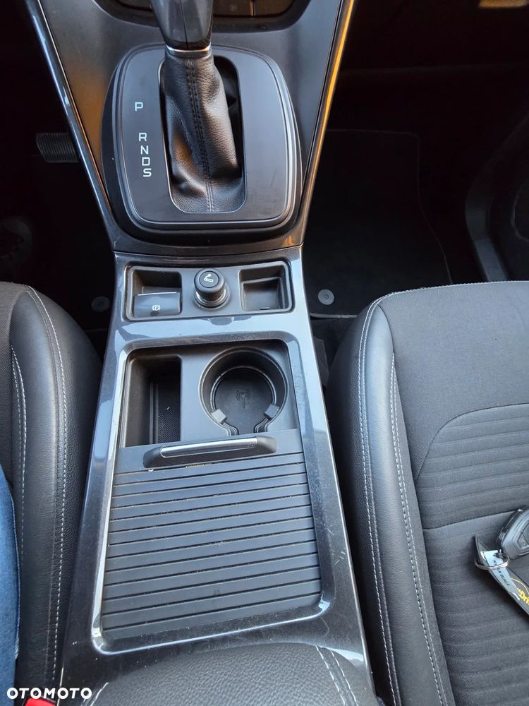 Ford Kuga 2.0 TDCi 4x4 Titanium - 17