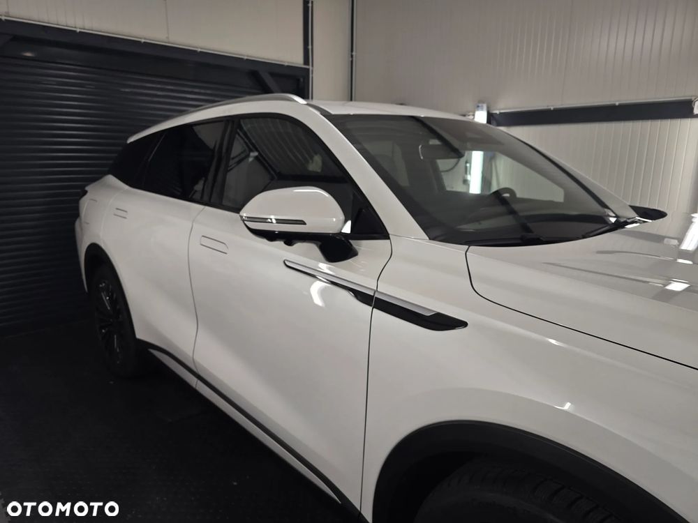 Omoda 9 1.5 Super Hybrid Exclusive AWD - 10