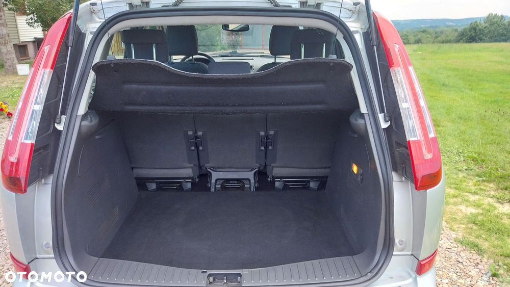 Ford C-MAX - 13