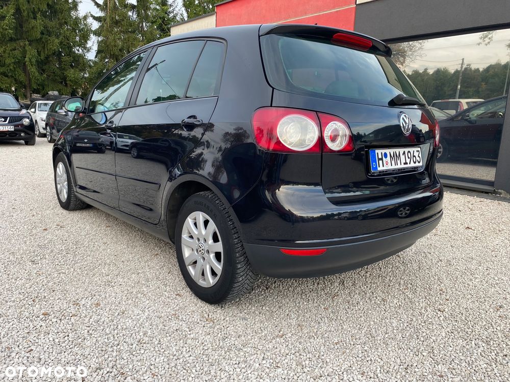 Volkswagen Golf Plus - 26
