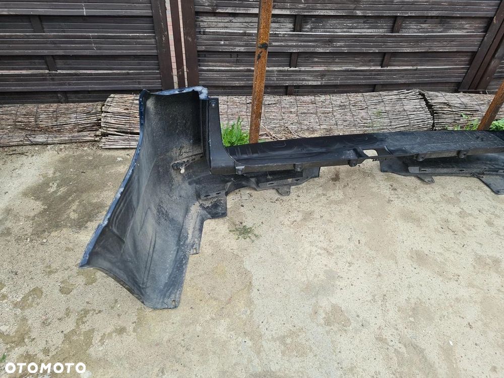 Zderzak tył Toyota 4Runner po 2010r. - 4