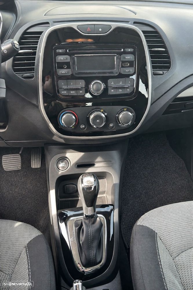 Renault Captur 1.5 dCi EDC - 11
