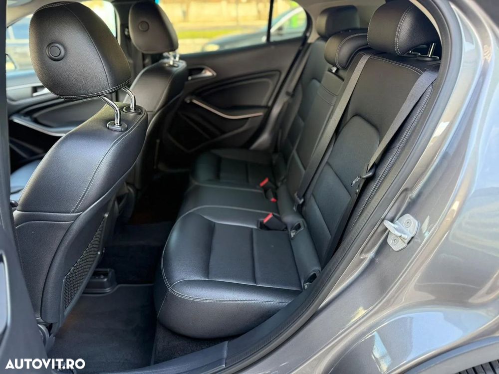 Mercedes-Benz GLA 200 d 4MATIC Aut. - 16