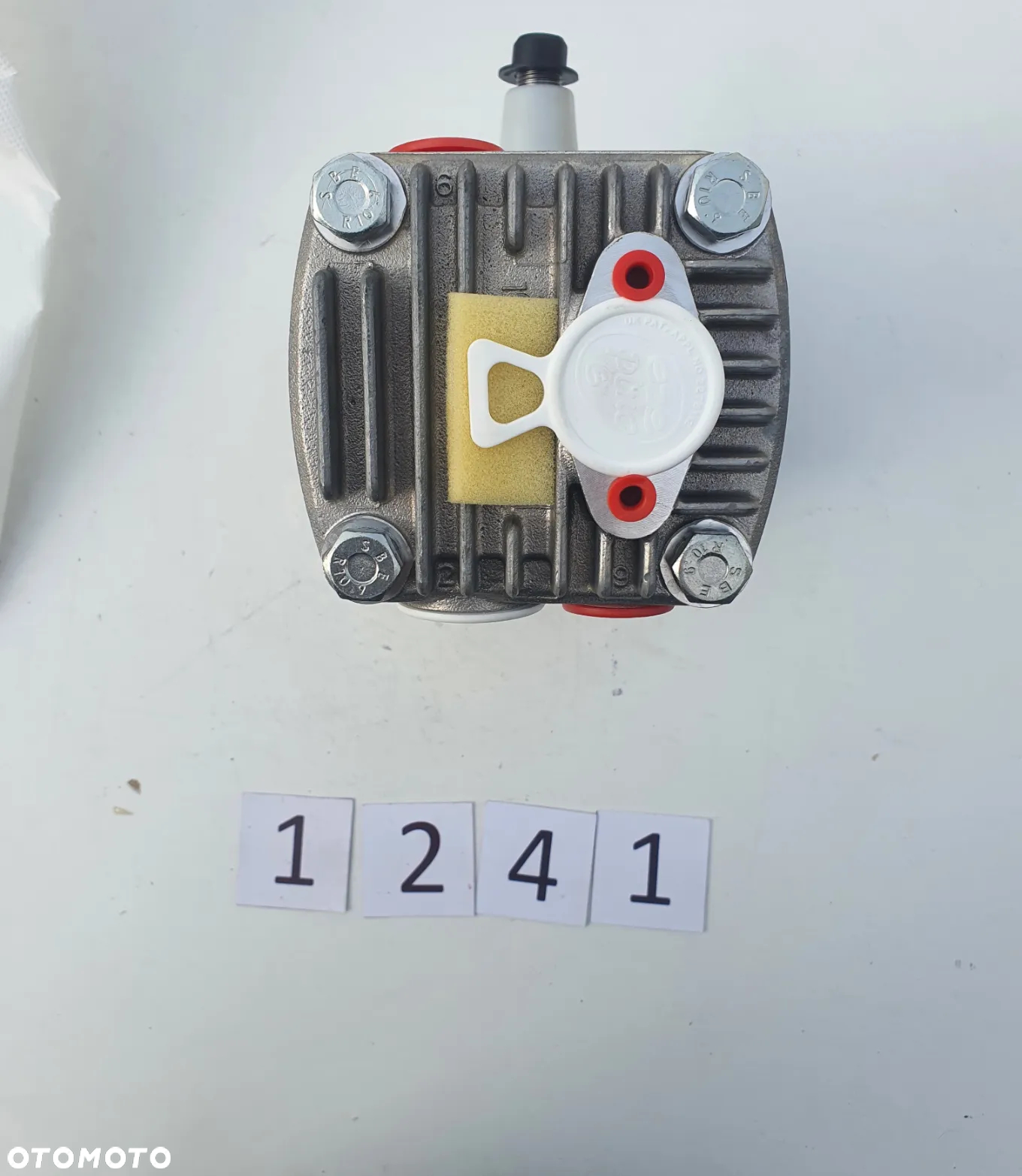 Sprężarka Powietrza Kompresor Knorr-Bremse K007388 ACX69D Iveco - 4