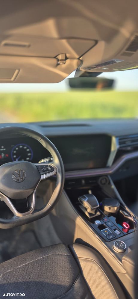 Volkswagen Touareg V6 TDI 4MOTION Elegance - 11
