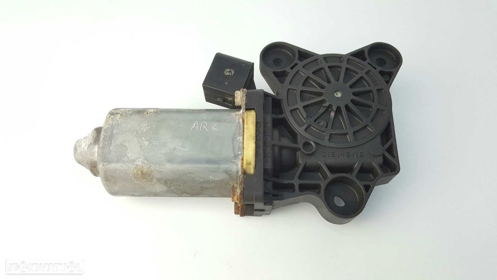 MOTOR ELEVADOR FRENTE ESQUERDO MERCEDES CLASE S (W220) BERLINA 320 CDI (220.026) - 1