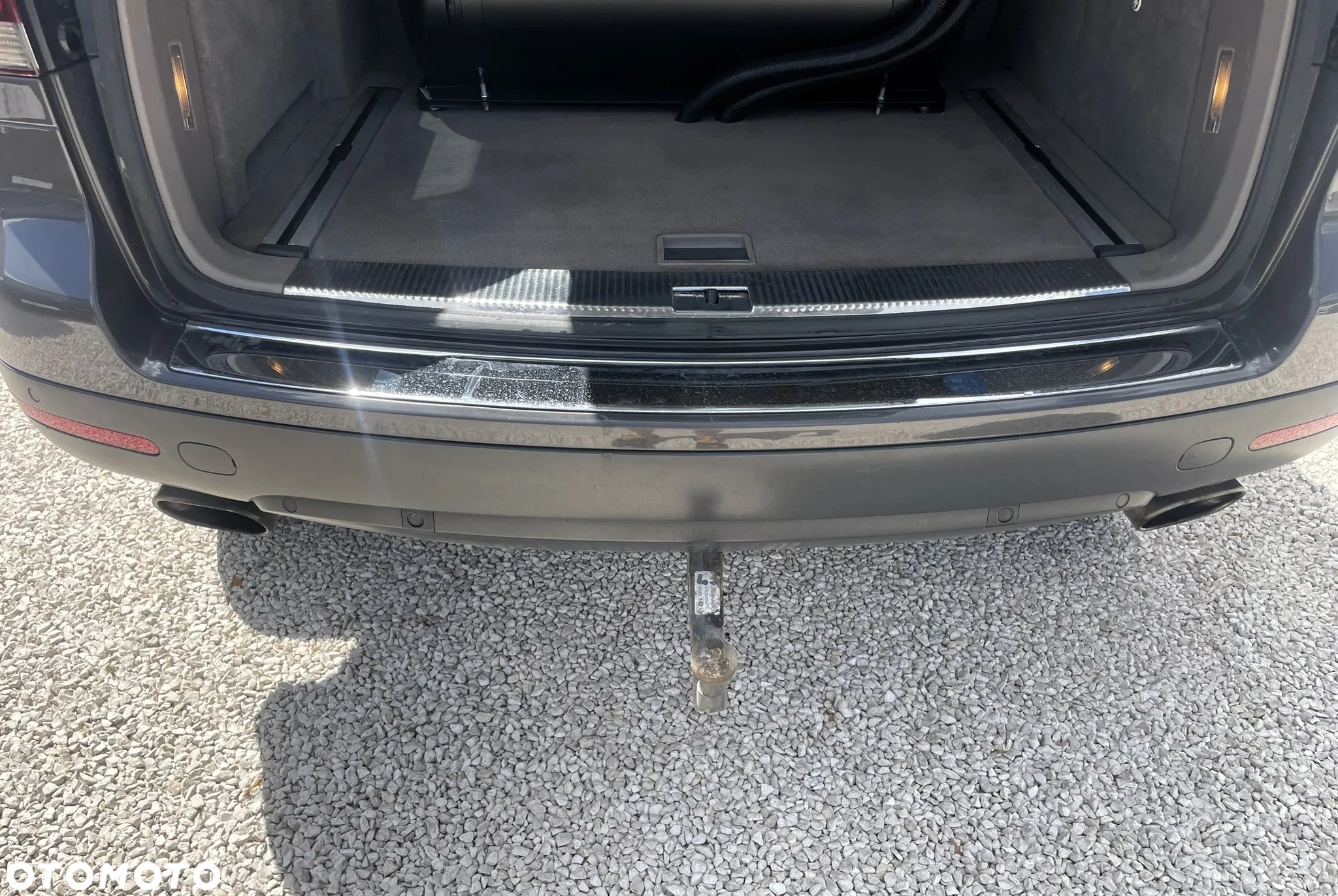 Volkswagen Touareg 4.2 V8 Automatik Individual - 26