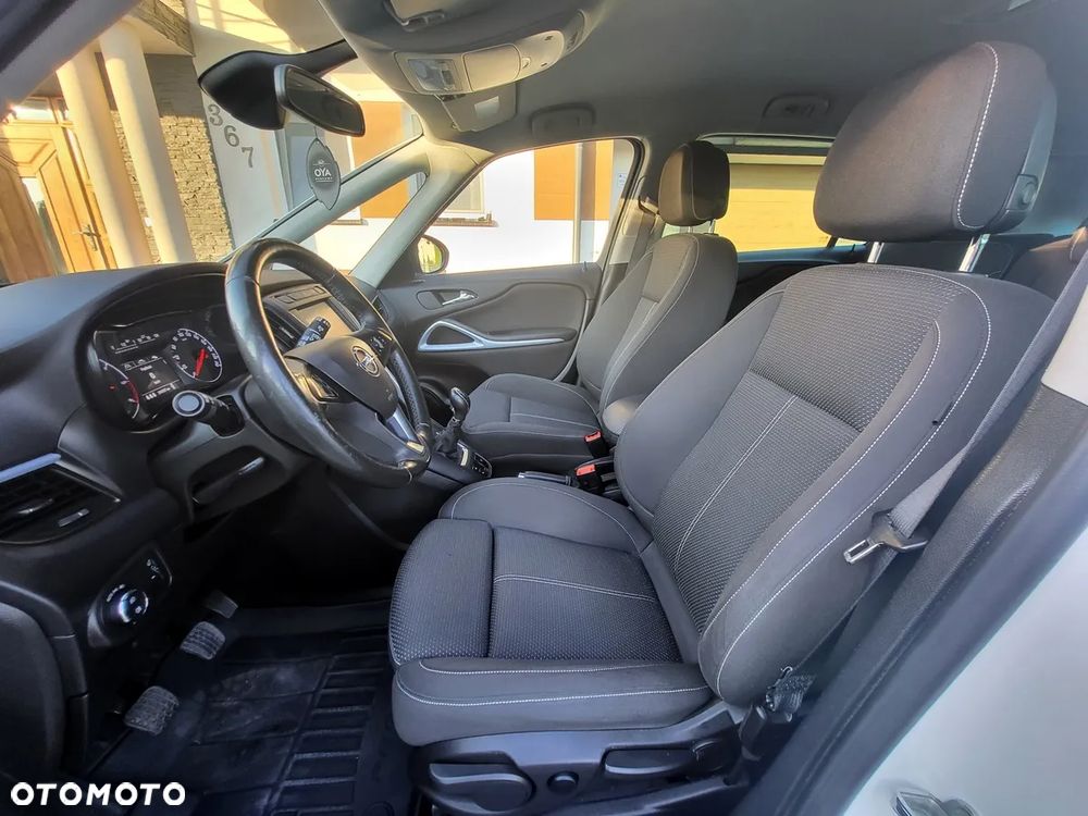 Opel Zafira - 11