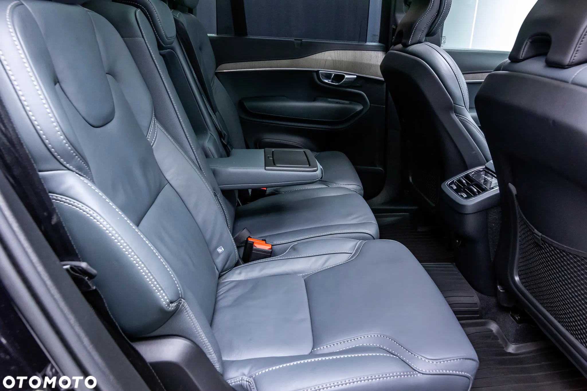 Volvo XC 90 - 31