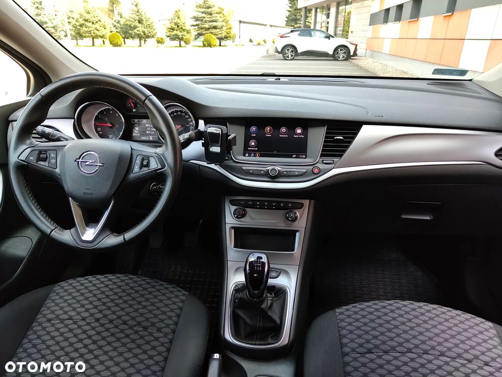 Opel Astra 1.2 T Edition S&S - 12