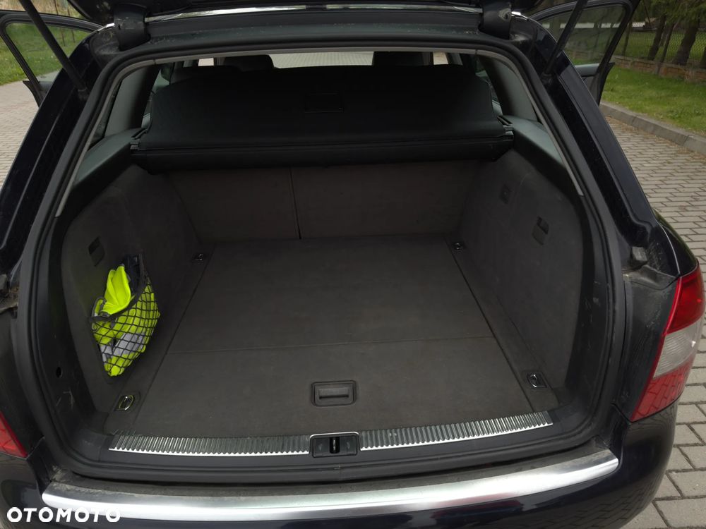 Audi A4 Avant 2.4 - 7