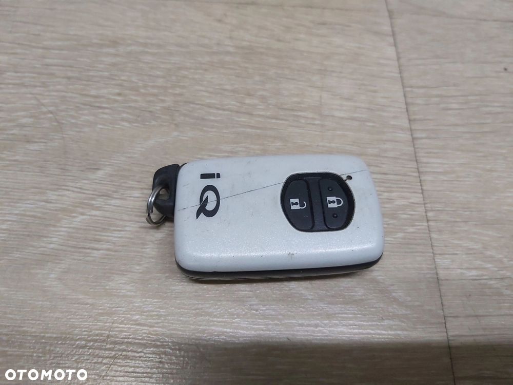 TOYOTA IQ kluczyk pilot Smart Key - 1