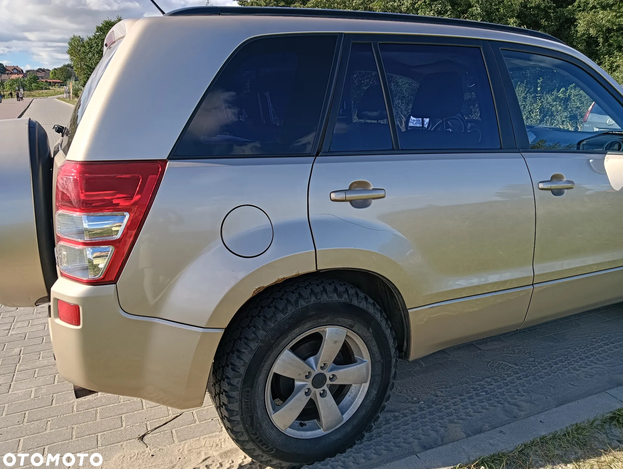 Suzuki Grand Vitara 2.0 - 5
