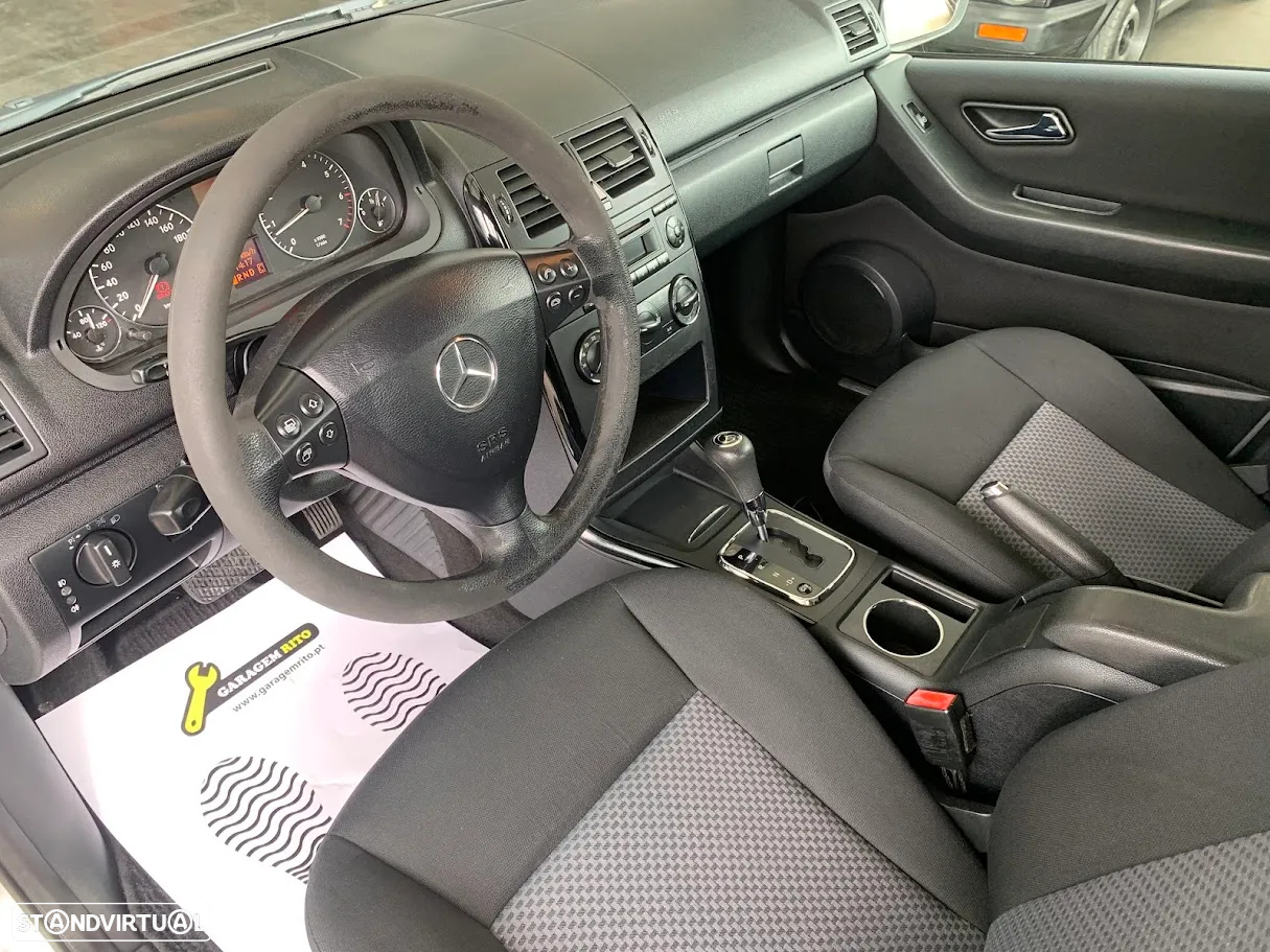 Mercedes-Benz A 150 Elegance Automatic - 5