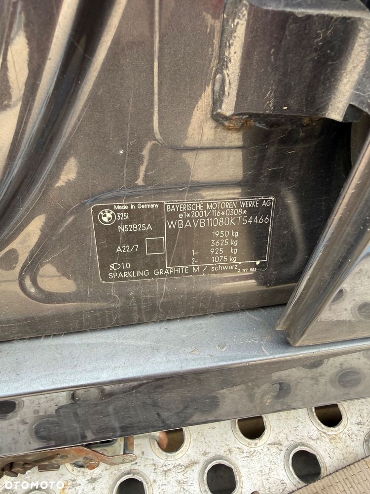 BMW Seria 3 325i - 8