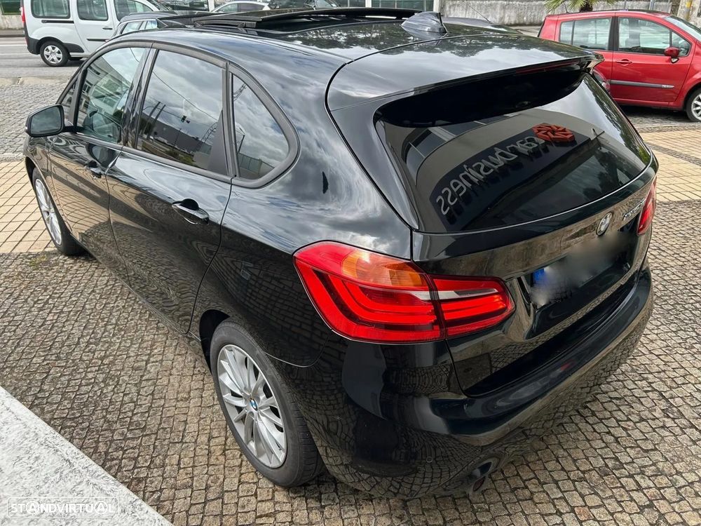 BMW 230xe Active Tourer - 4