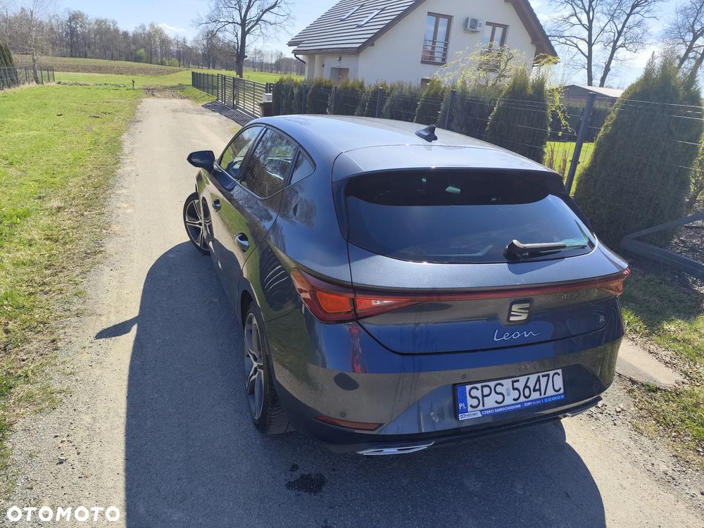 Seat Leon 1.5 eTSI FR DSG - 4