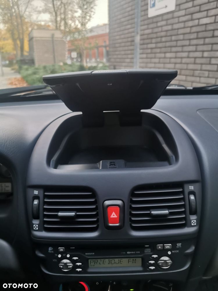 Nissan Almera - 24