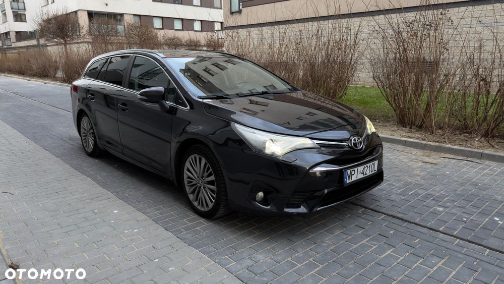 Toyota Avensis Touring Sports 1.8 Multidrive S Executive - 4