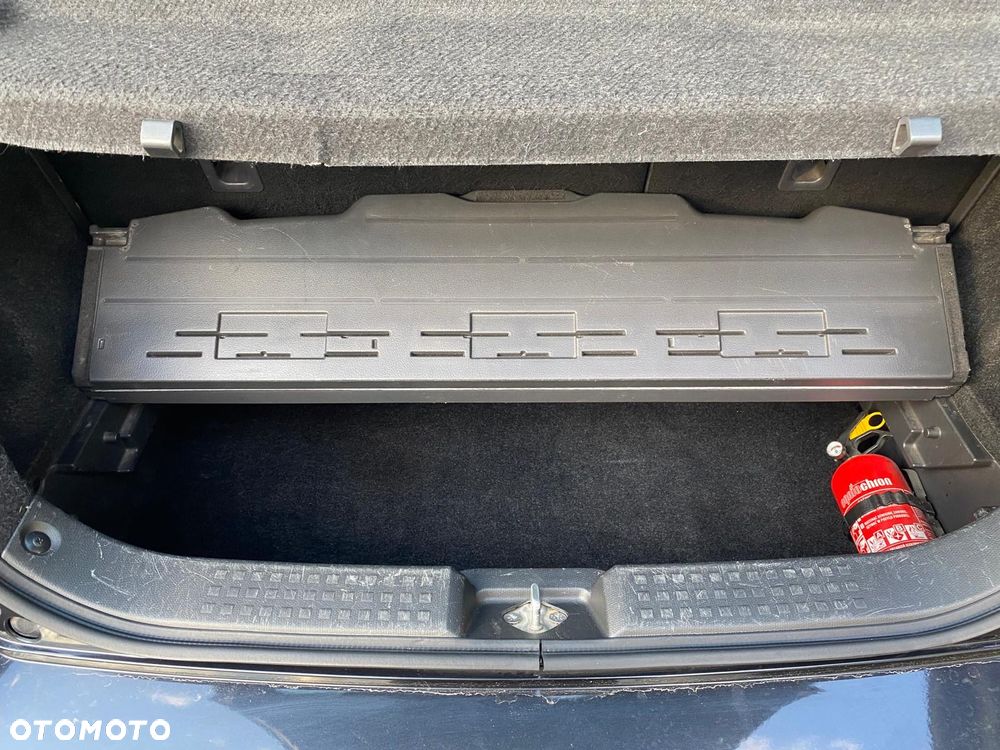 Suzuki Swift - 16