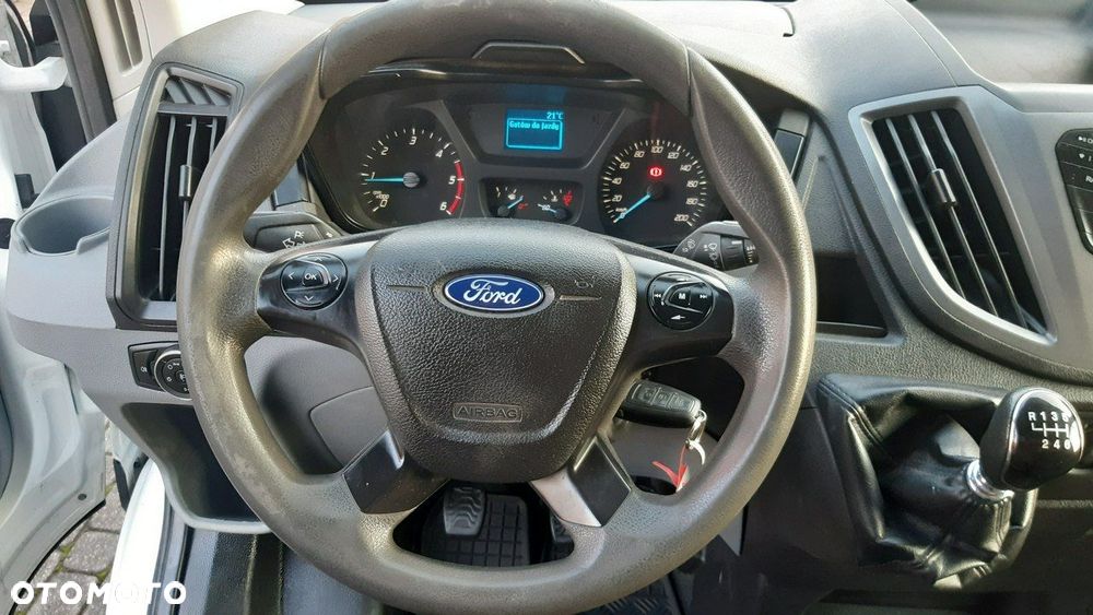Ford Transit - 11