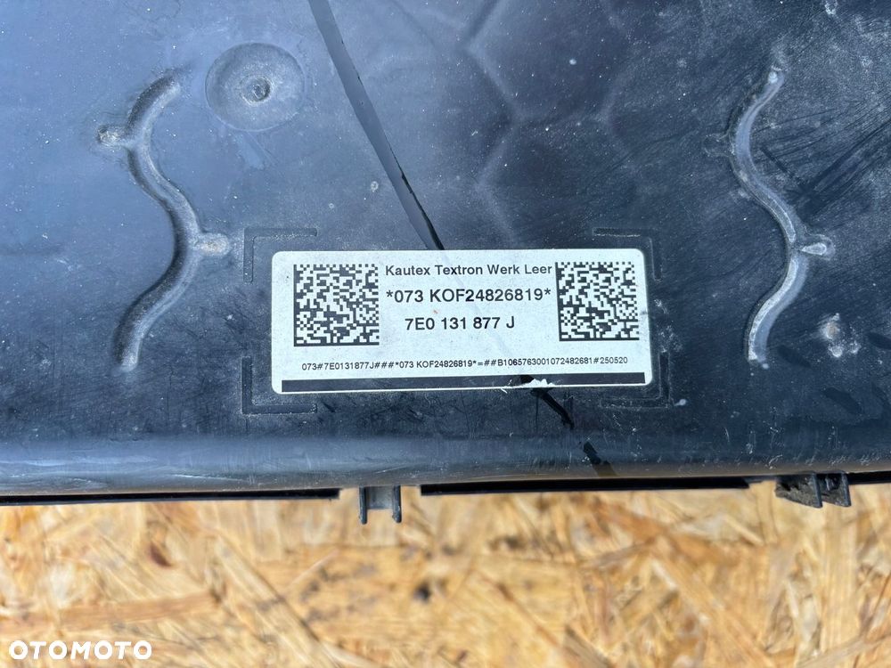 VW TRANSPORTER T6 T6.1 ZBIORNIK ADBLUE 7E0131877J - 2