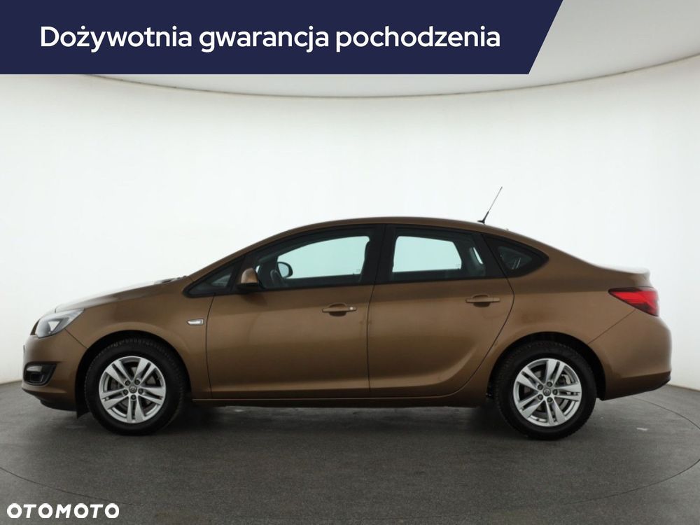 Opel Astra - 4