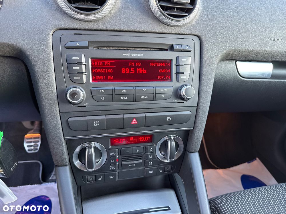 Audi A3 Sportback 2.0 TDI Ambiente - 11