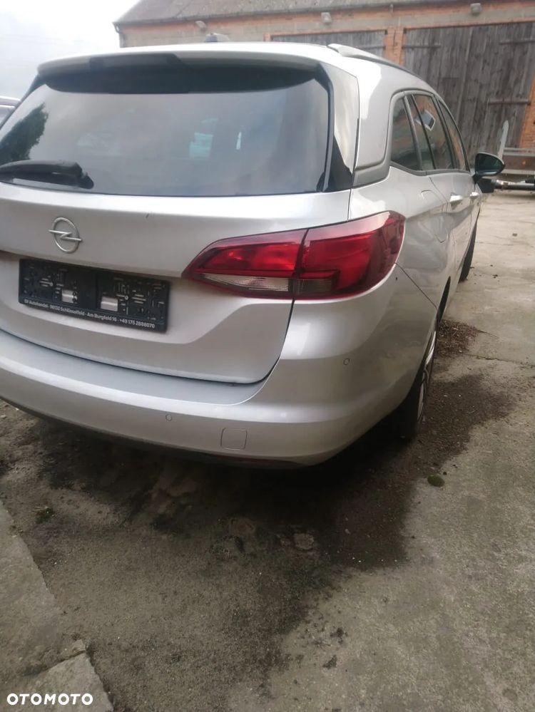 Opel Astra 1.5 D Start/Stop Sports Tourer - 4