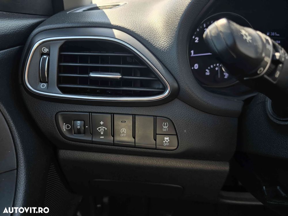 Hyundai i30 - 16