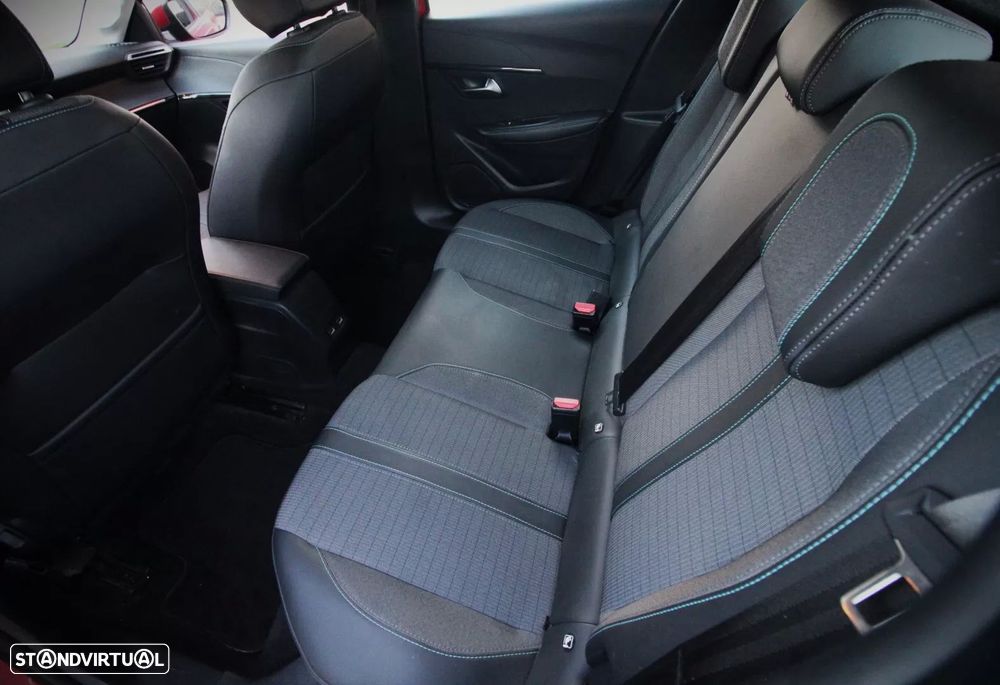 Peugeot 208 1.2 PureTech Allure EAT8 - 13