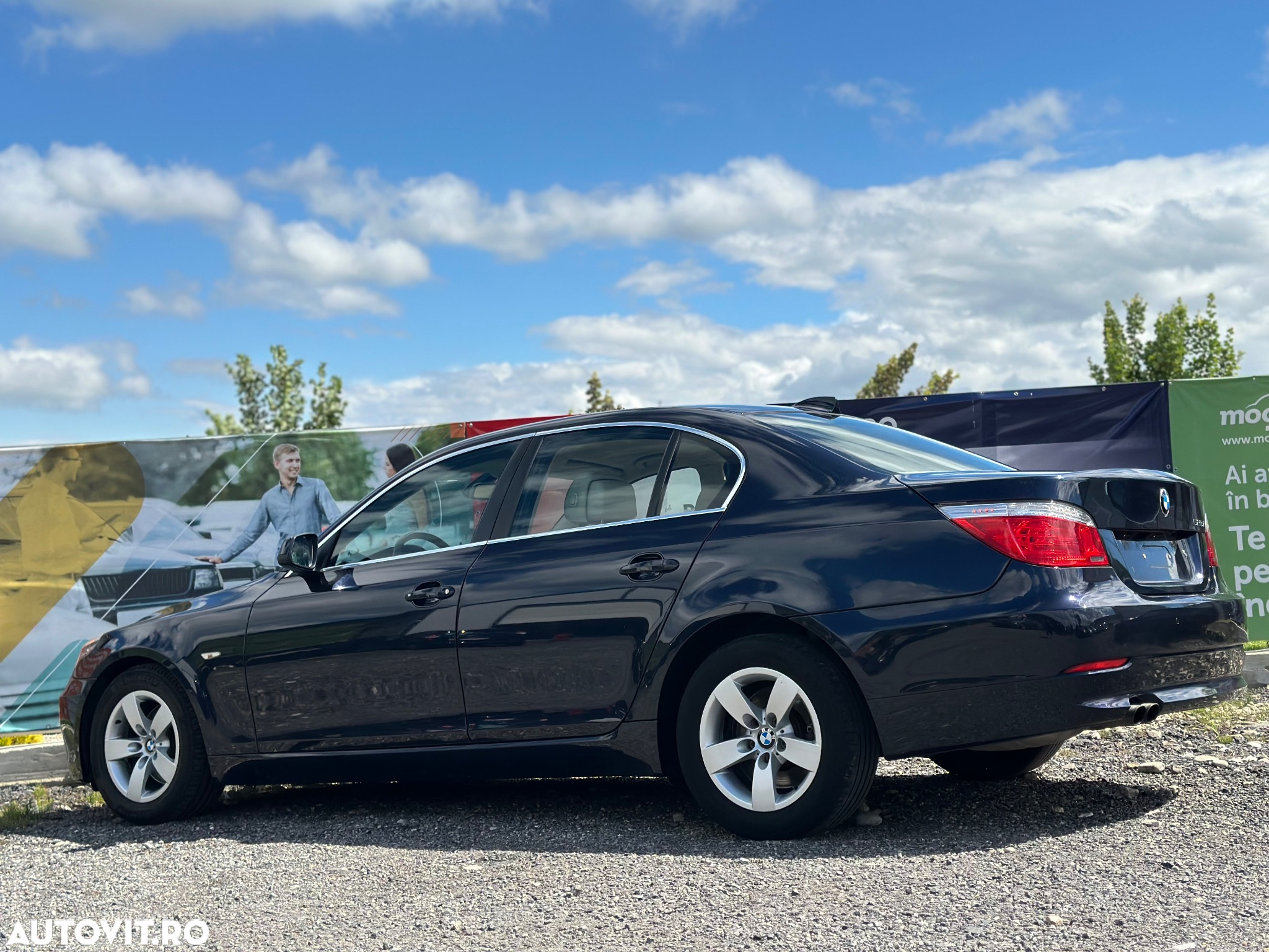 BMW Seria 5 523i Edition Sport - 3