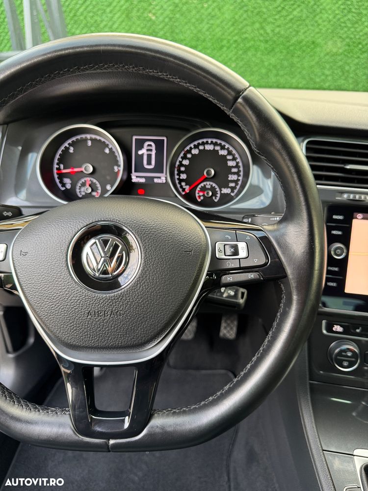 Volkswagen Golf 2.0 BlueTDI Comfortline - 14