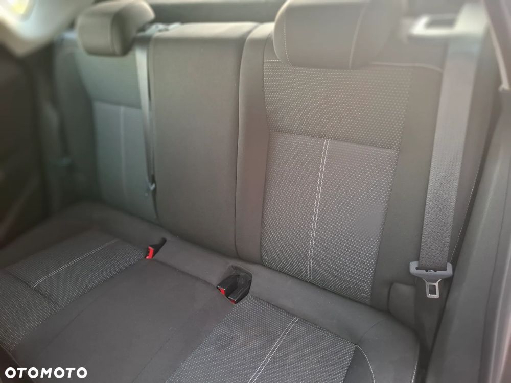 Opel Astra 1.4 Turbo 150 Jahre - 9
