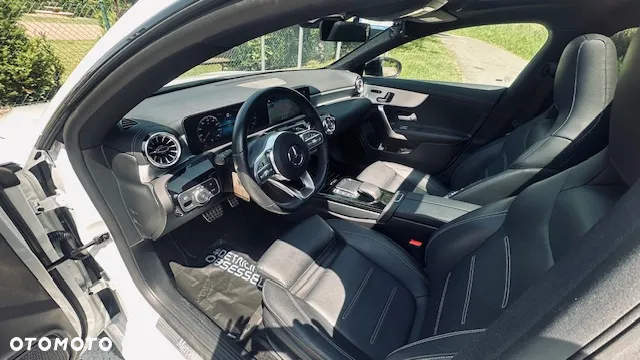 Mercedes-Benz CLA - 9