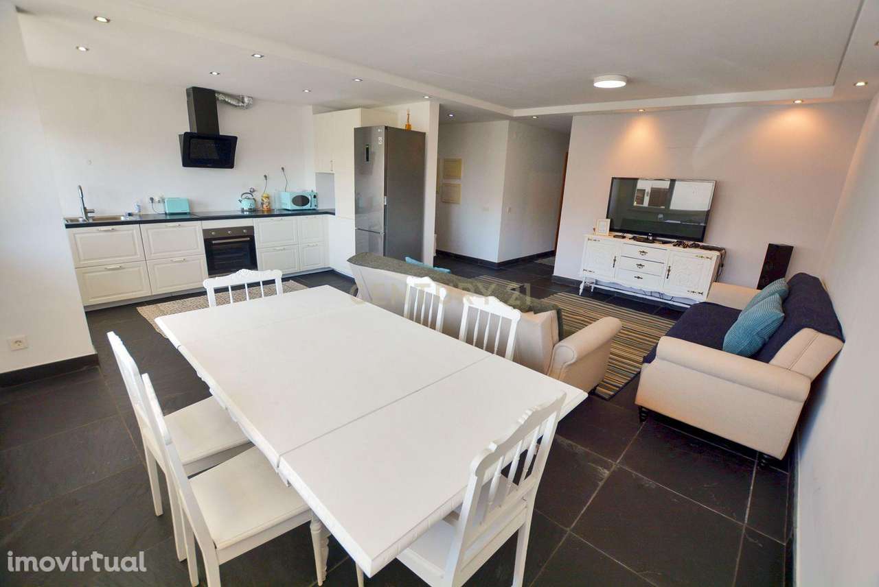 Apartamento T3 c/ Piscina e Garagem - Grande imagem: 2/22