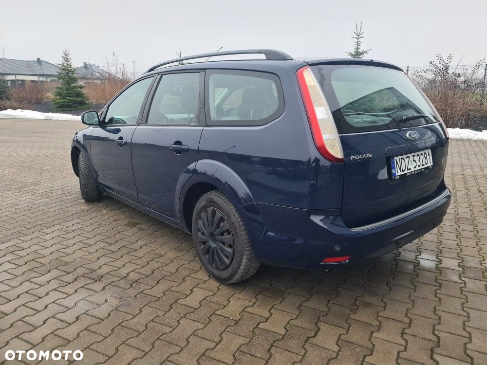 Ford Focus 1.4 16V Ambiente - 8